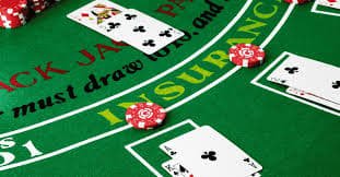 Interface aplikasi landaktoto dengan slot dan sportsbook pada layar smartphone