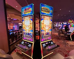 Tampilan permainan Ways of the Qilin dengan simbol-simbol bernilai tinggi dan fitur bonus pada platform landaktoto